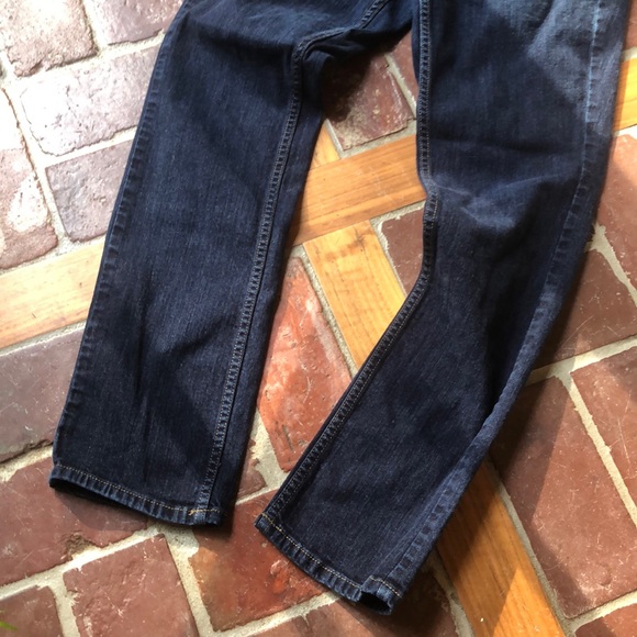 Liz Jeans - Picture 2 of 8